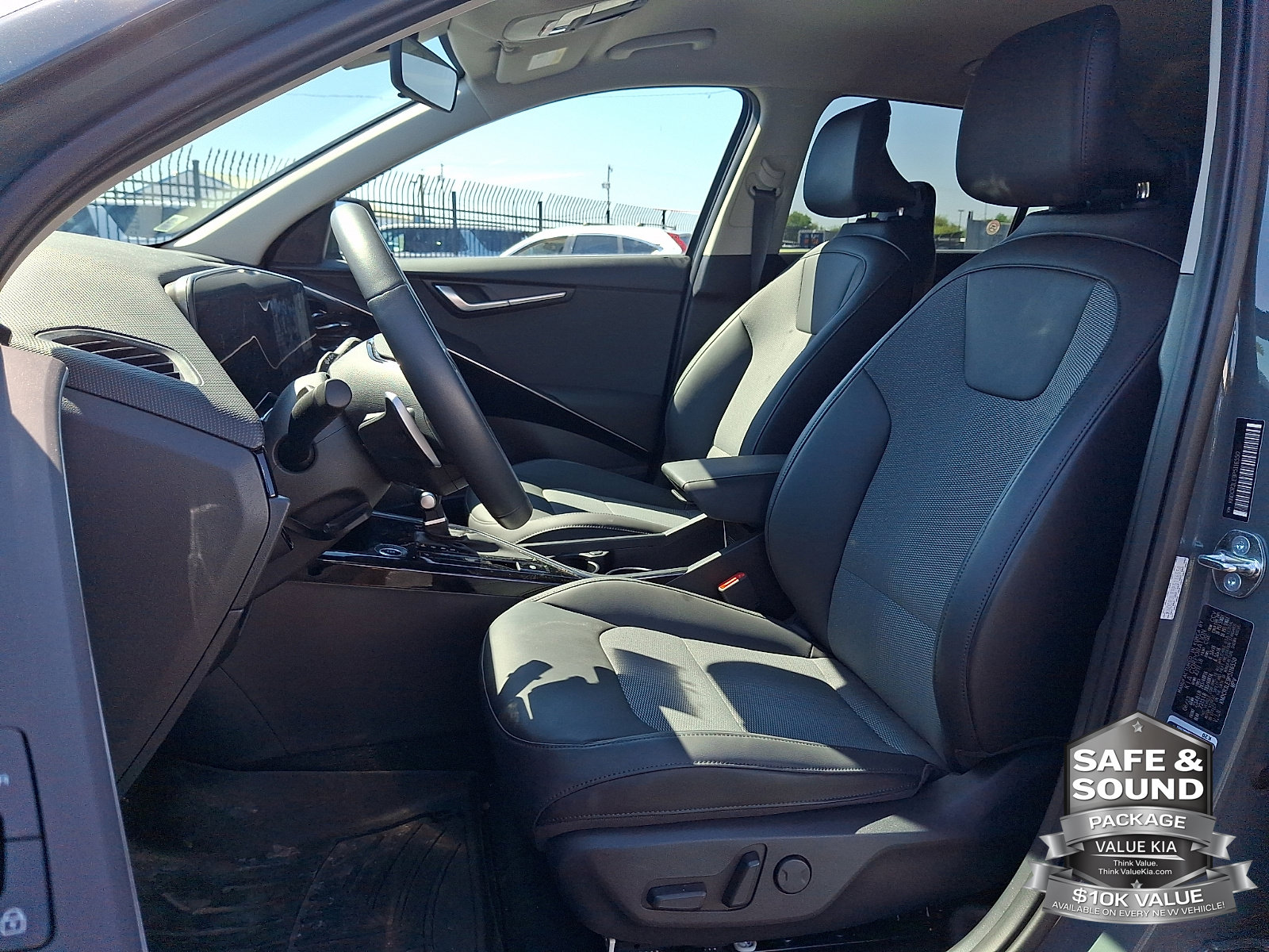 2023 Kia Niro EX - Photo 15