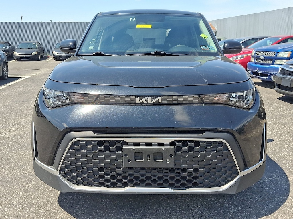 Certified 2023 Kia Soul LX Technology Package Hatchback