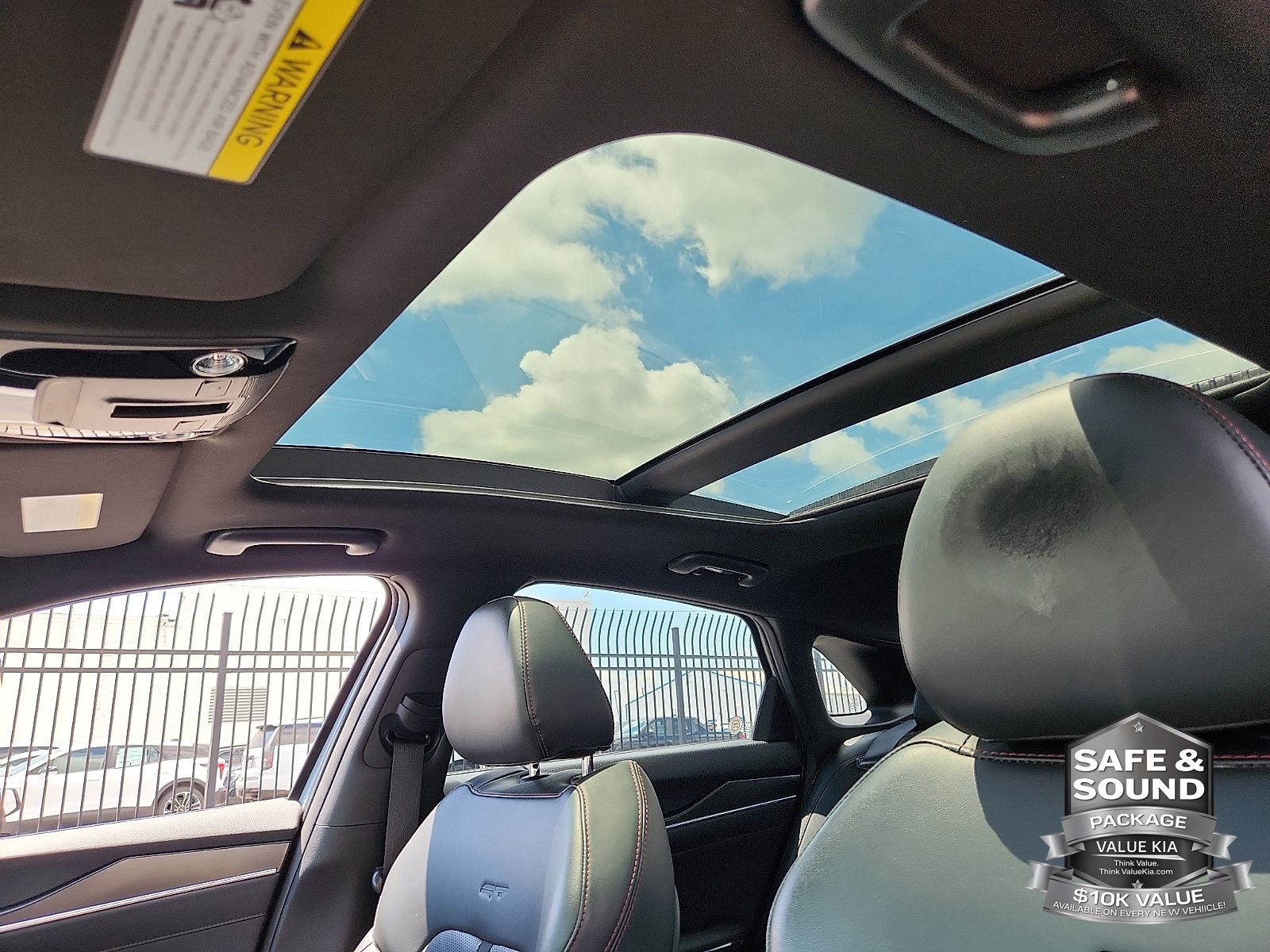 2023 Kia K5 GT - Photo 15