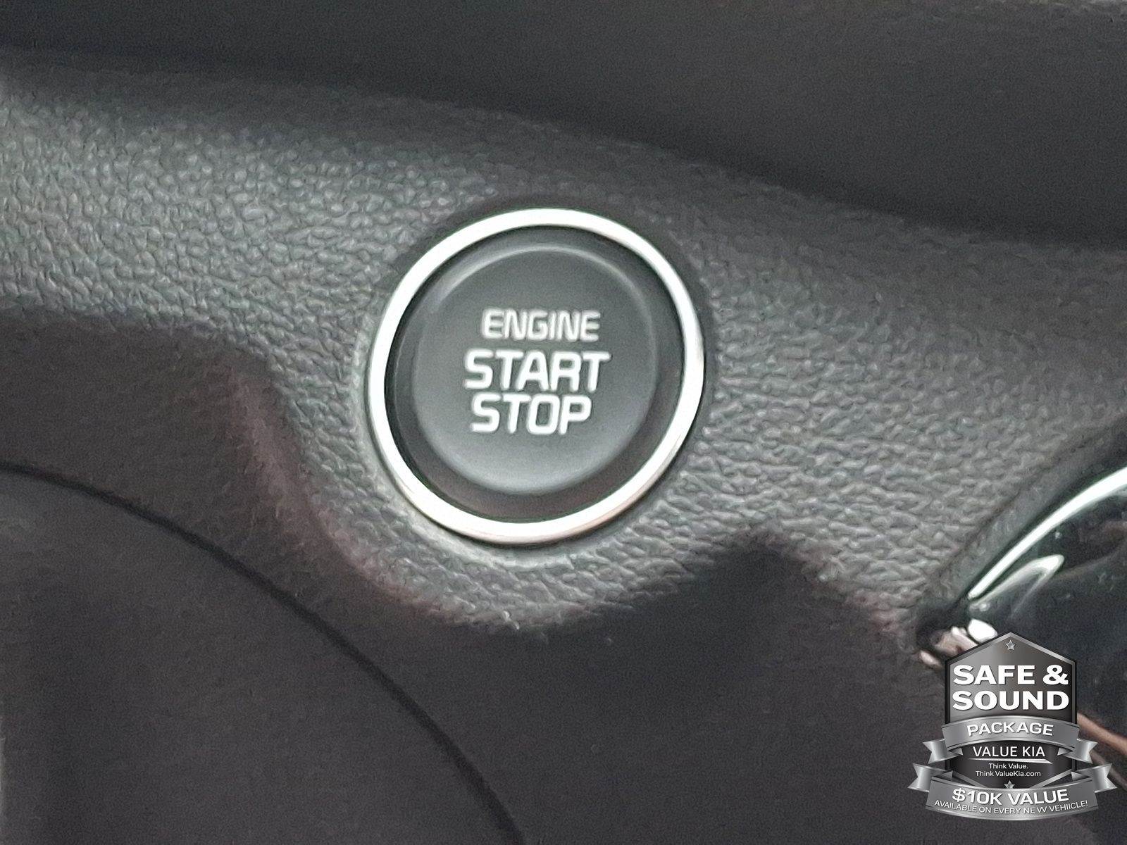 2024 Kia Forte GT - Photo 23