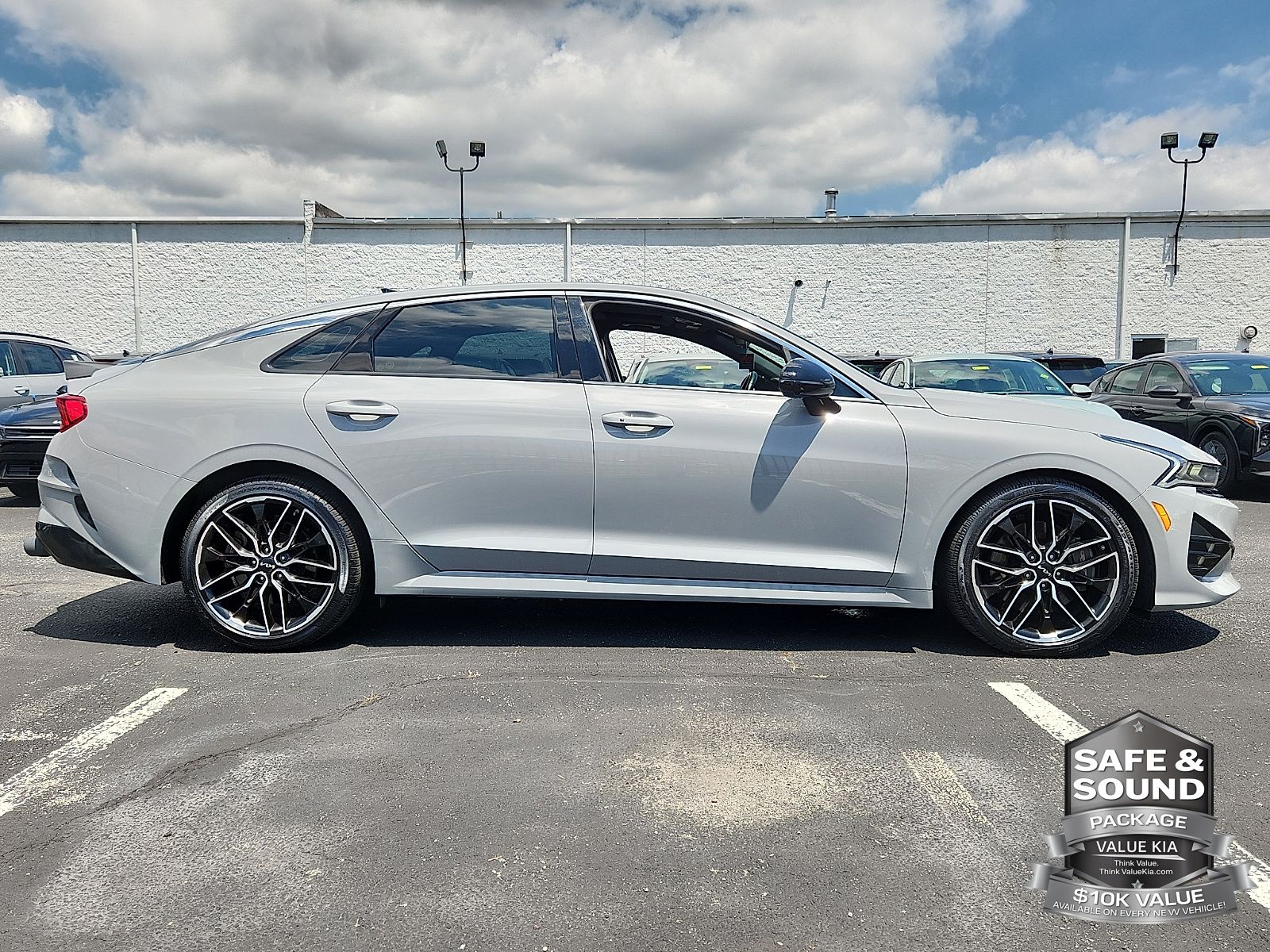 2023 Kia K5 GT - Photo 7