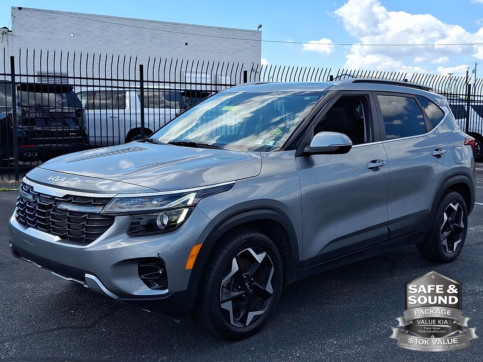 2024 Kia Seltos EX - Photo 3