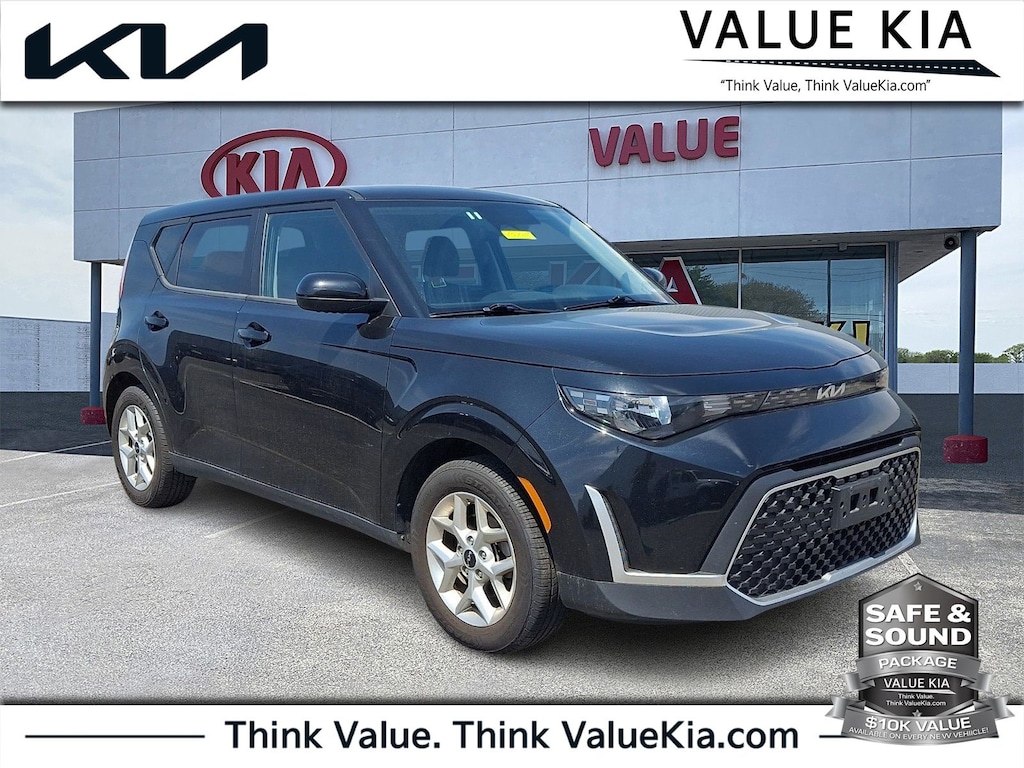Certified 2023 Kia Soul LX Technology Package Hatchback