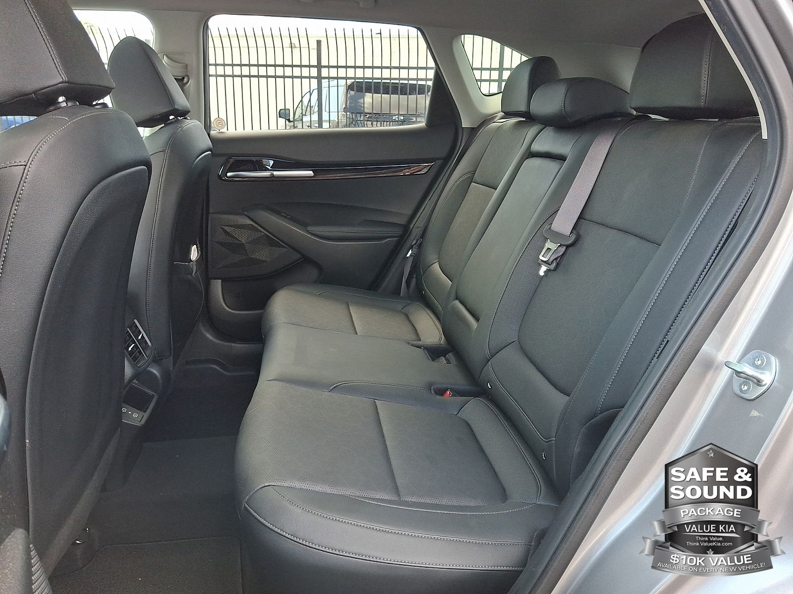2024 Kia Seltos EX - Photo 11