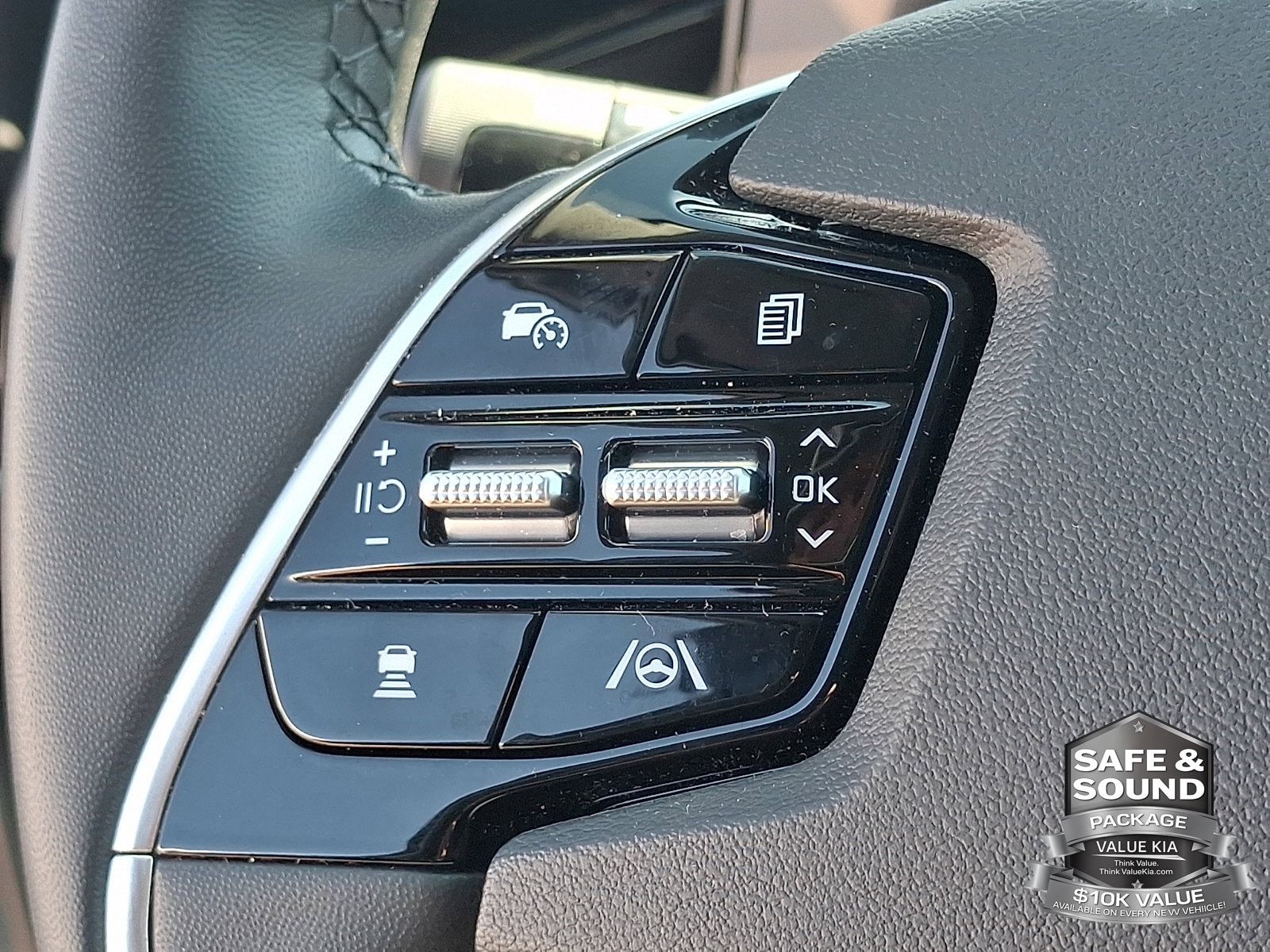 2023 Kia Niro EX - Photo 23
