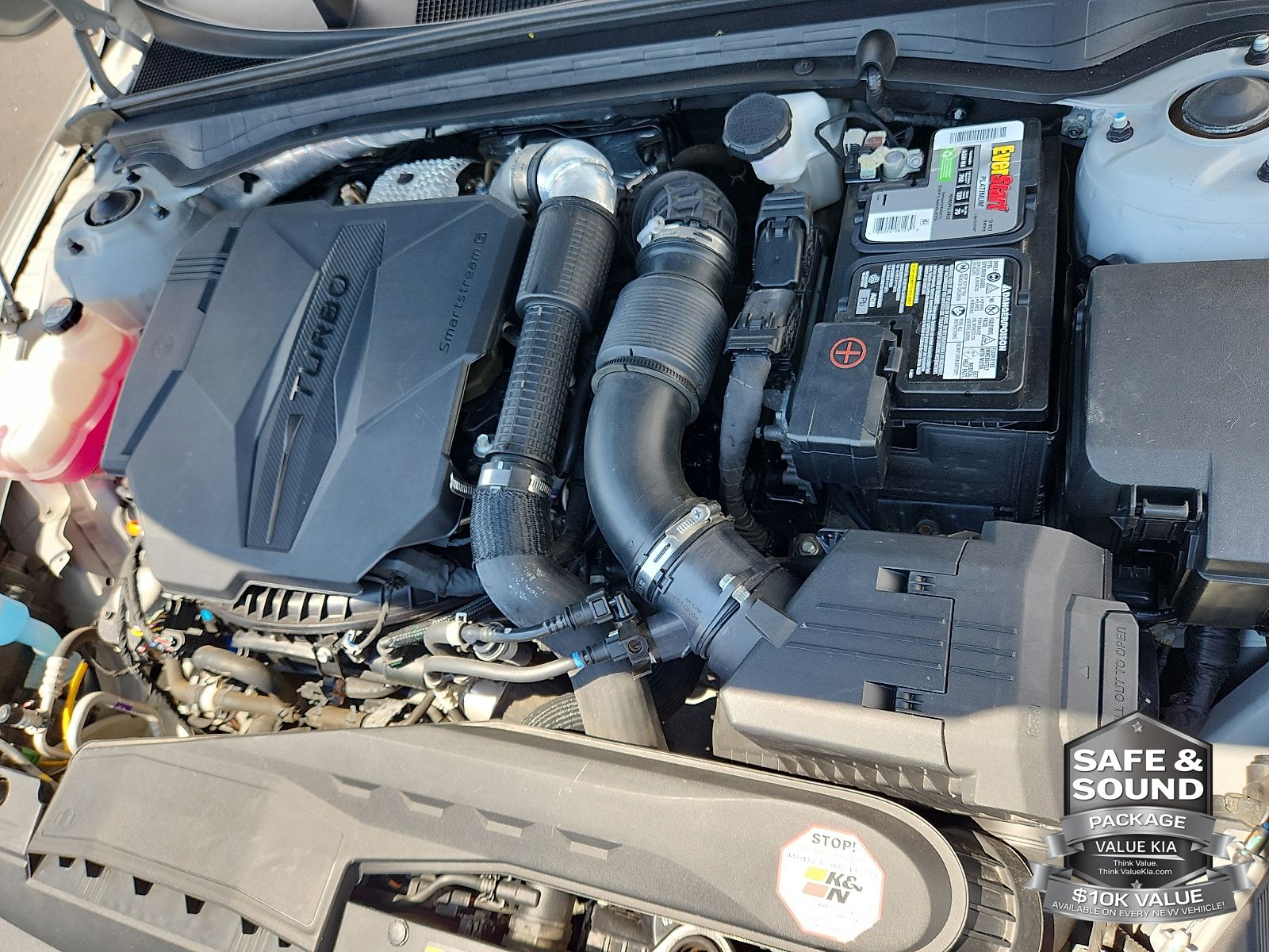 2023 Kia K5 GT - Photo 31
