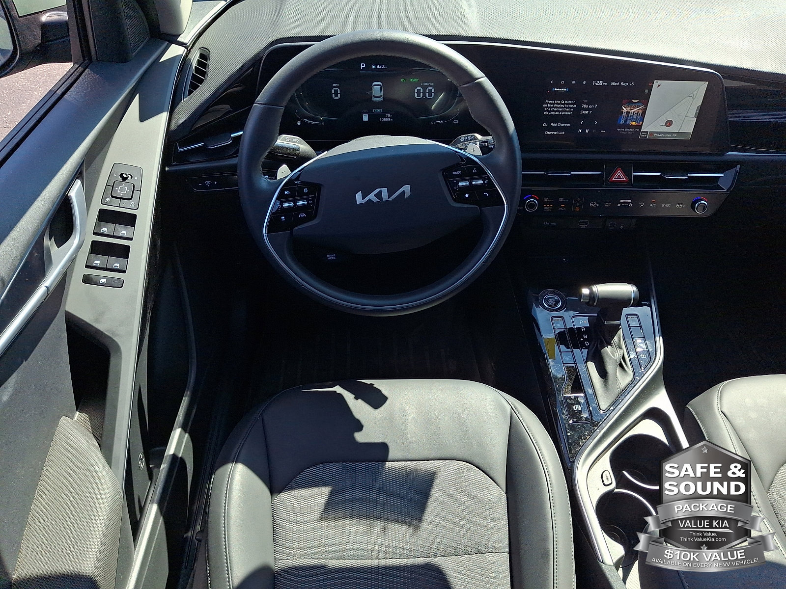 2023 Kia Niro EX - Photo 13