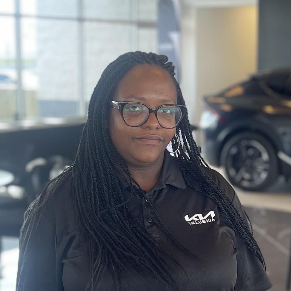 Staff member Mariah Moore from ID_562a80