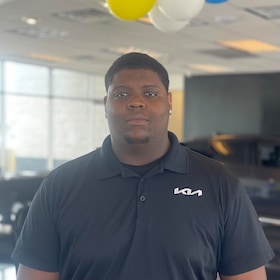Staff member Deon Hannah from ID_3ec2e7