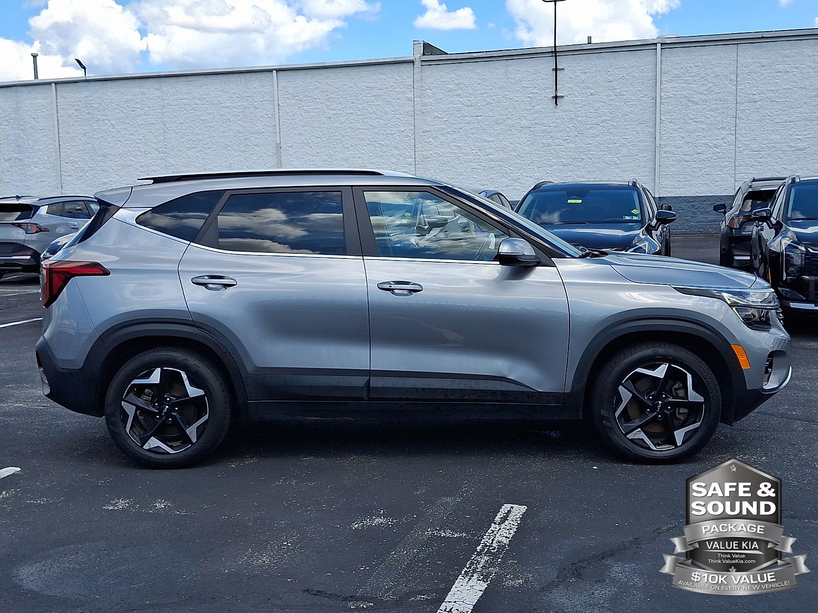 2024 Kia Seltos EX - Photo 8