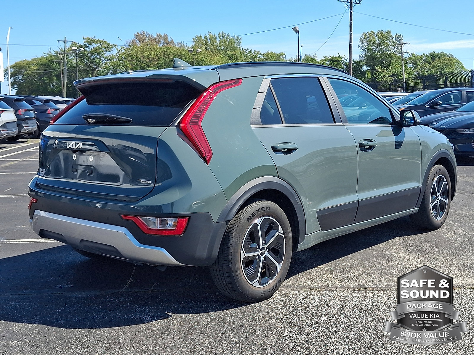 2023 Kia Niro EX - Photo 6