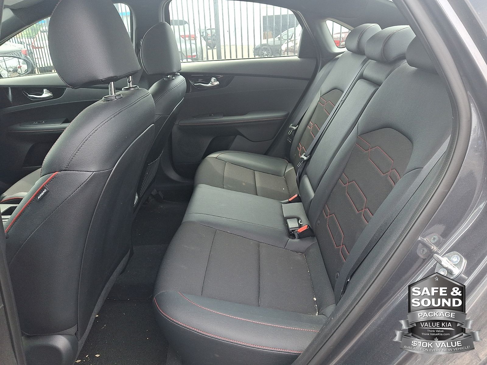2024 Kia Forte GT - Photo 11