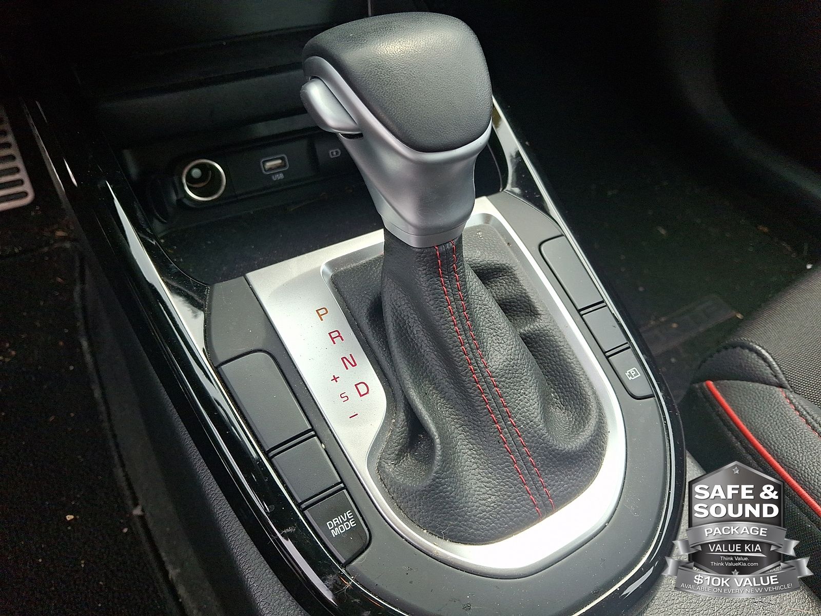 2024 Kia Forte GT - Photo 15