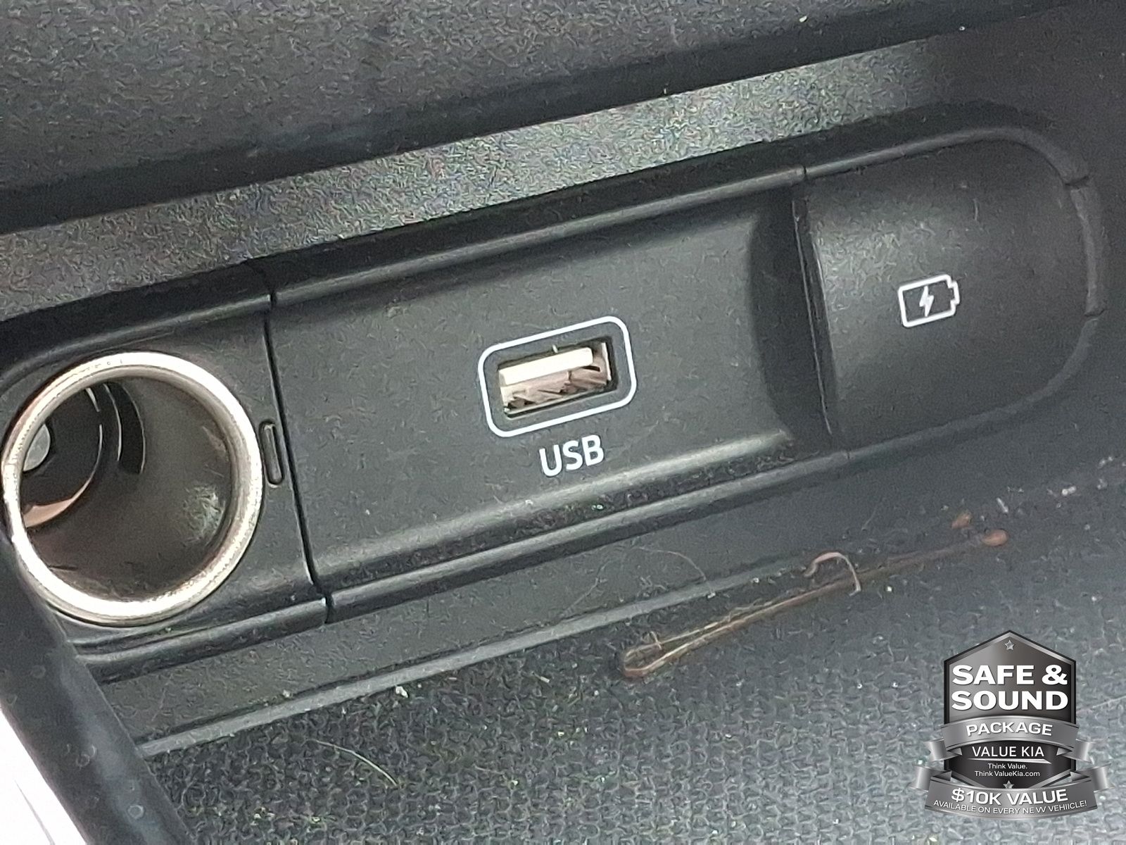 2024 Kia Forte GT - Photo 24