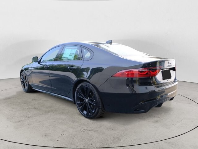 2024 Jaguar XF P300 R-Dynamic SE photo 3