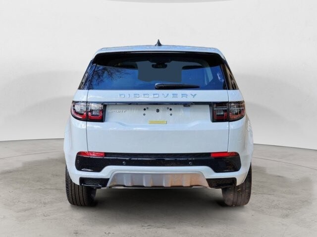 2024 Land Rover Discovery Sport S photo 4