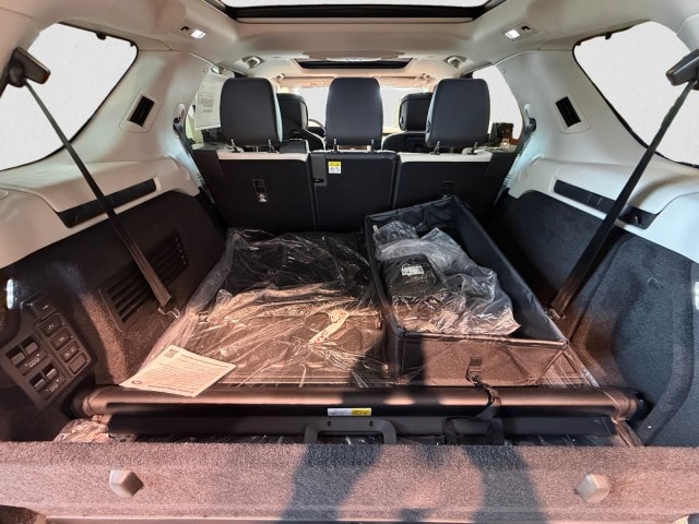 2026 Land Rover Discovery Gemini Edition - Photo 18