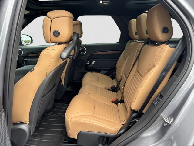 2025 Land Rover Discovery Dynamic SE - Photo 18
