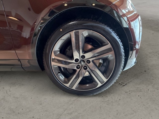 2026 Land Rover Discovery Gemini Edition - Photo 8