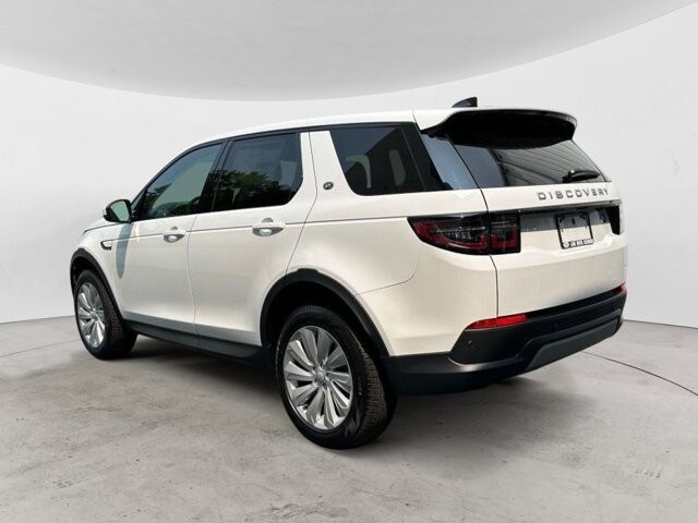 2023 Land Rover Discovery Sport SE photo 3