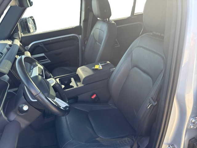 2023 Land Rover Defender S - Photo 15