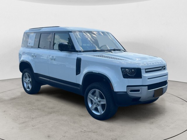 2020 Land Rover Defender SE photo 2