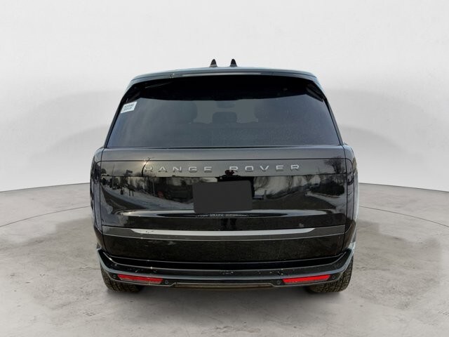 2026 Land Rover Range Rover SE