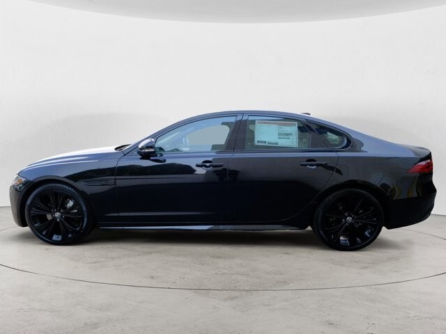 2024 Jaguar XF P300 R-Dynamic SE photo 2