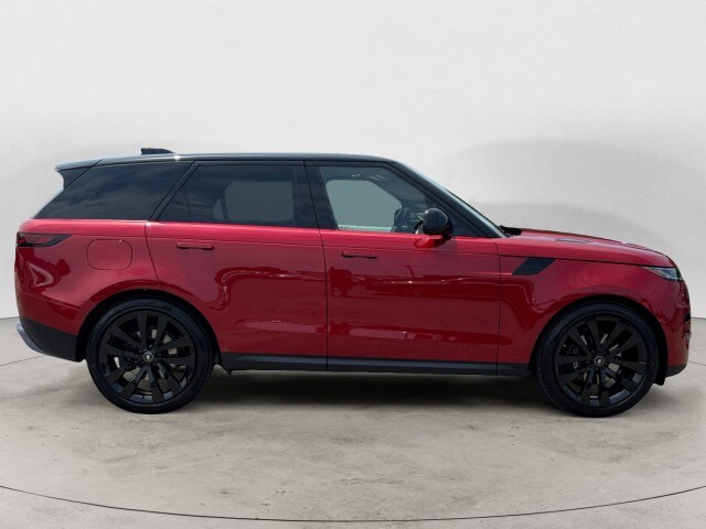 2025 Land Rover Range Rover Sport SE photo 3