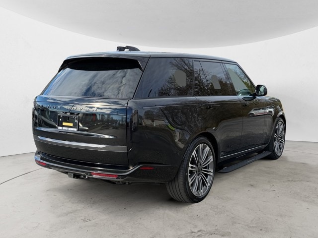 2026 Land Rover Range Rover SE