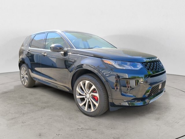 2024 Land Rover Discovery Sport S photo 3