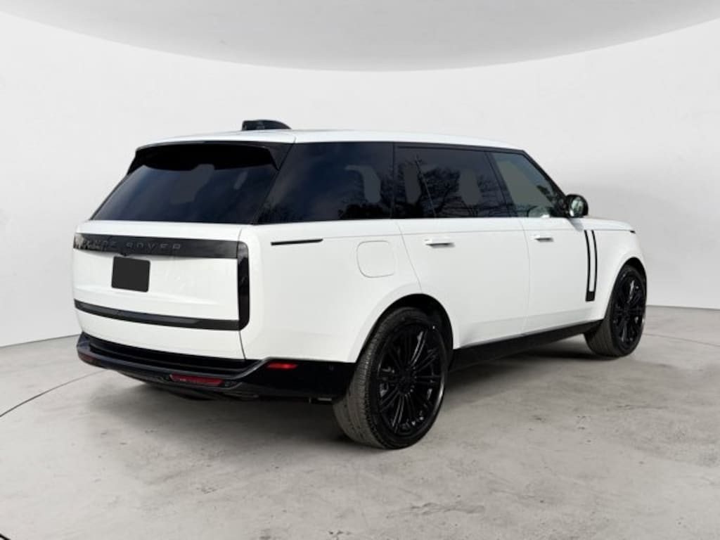 New 2026 Land Rover Range Rover SE 7 Seats SUV