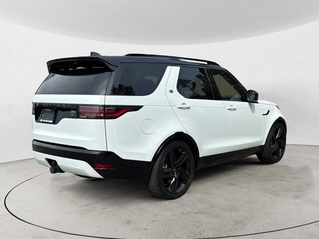 2022 Land Rover Discovery HSE R-Dynamic photo 4