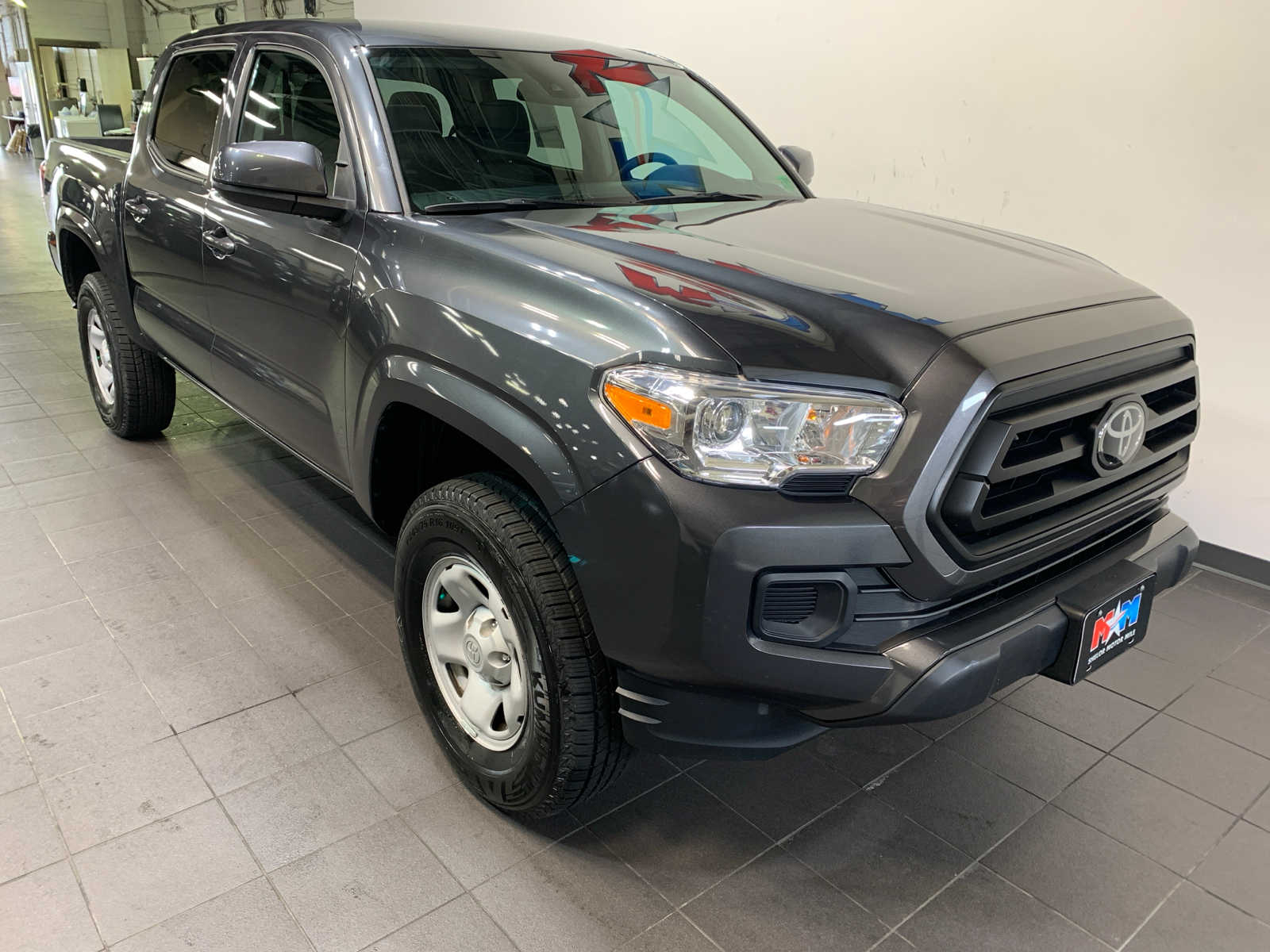 2022 Toyota Tacoma SR V6 photo 2