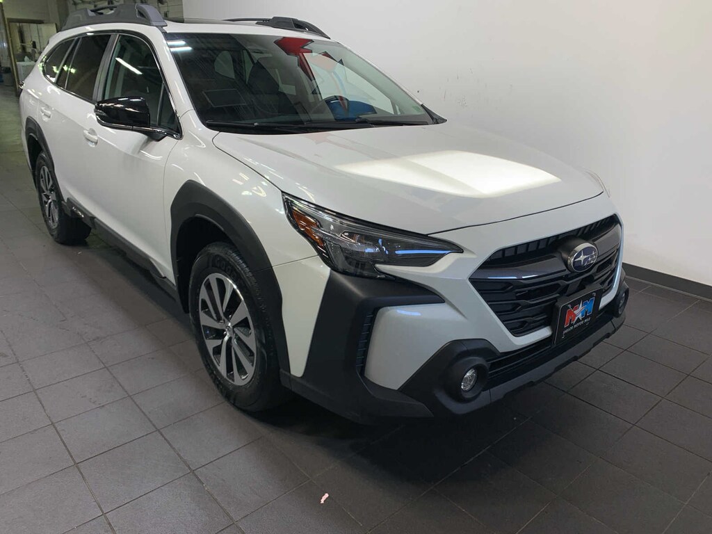 Used 2024 Subaru Outback Premium SUV