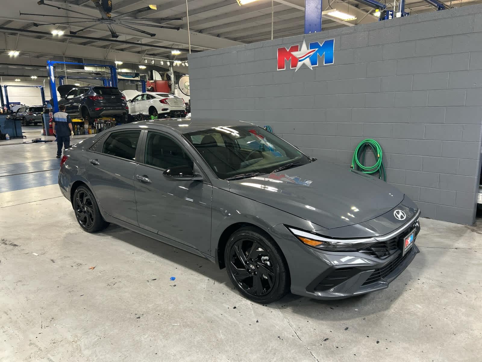 2026 Hyundai Elantra Hybrid SEL Sport photo 2