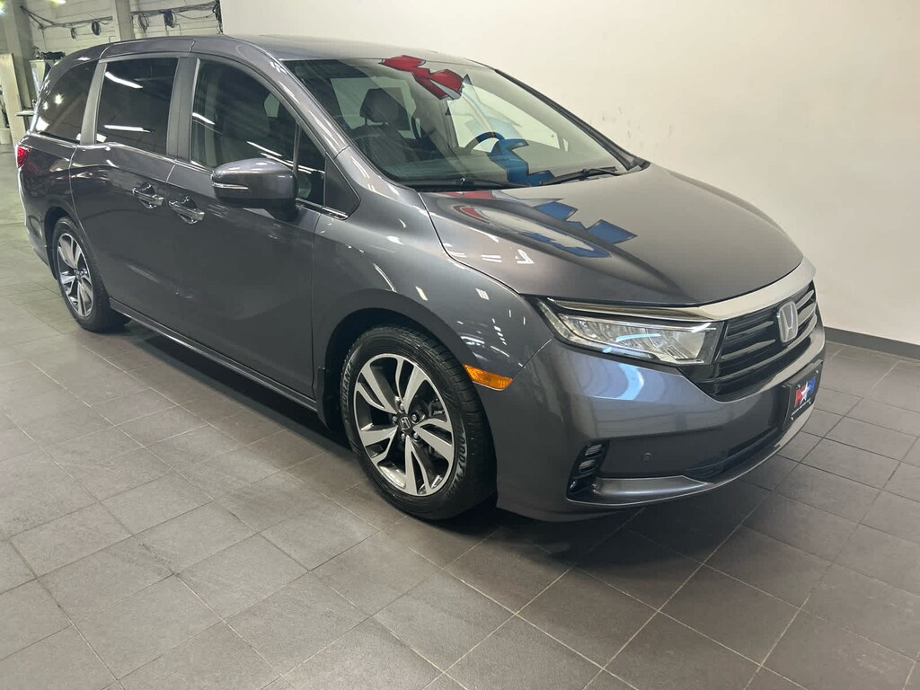 Used 2022 Honda Odyssey Touring Van