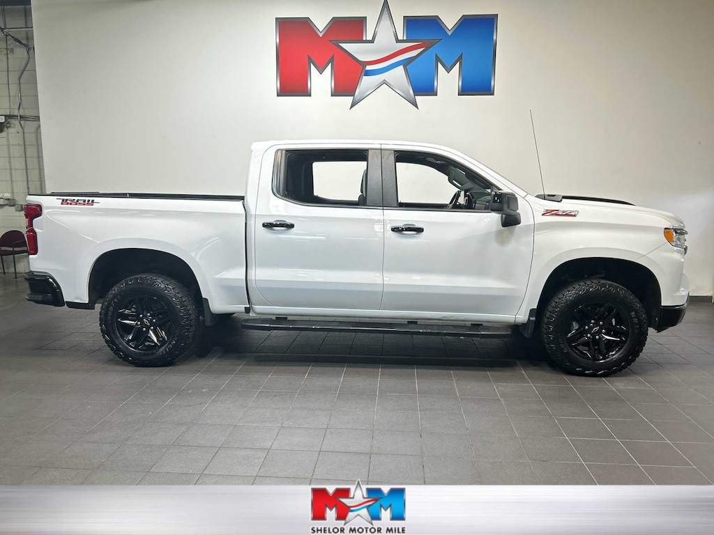 Used 2024 Chevrolet Silverado 1500 LT Trail Boss Truck Crew Cab