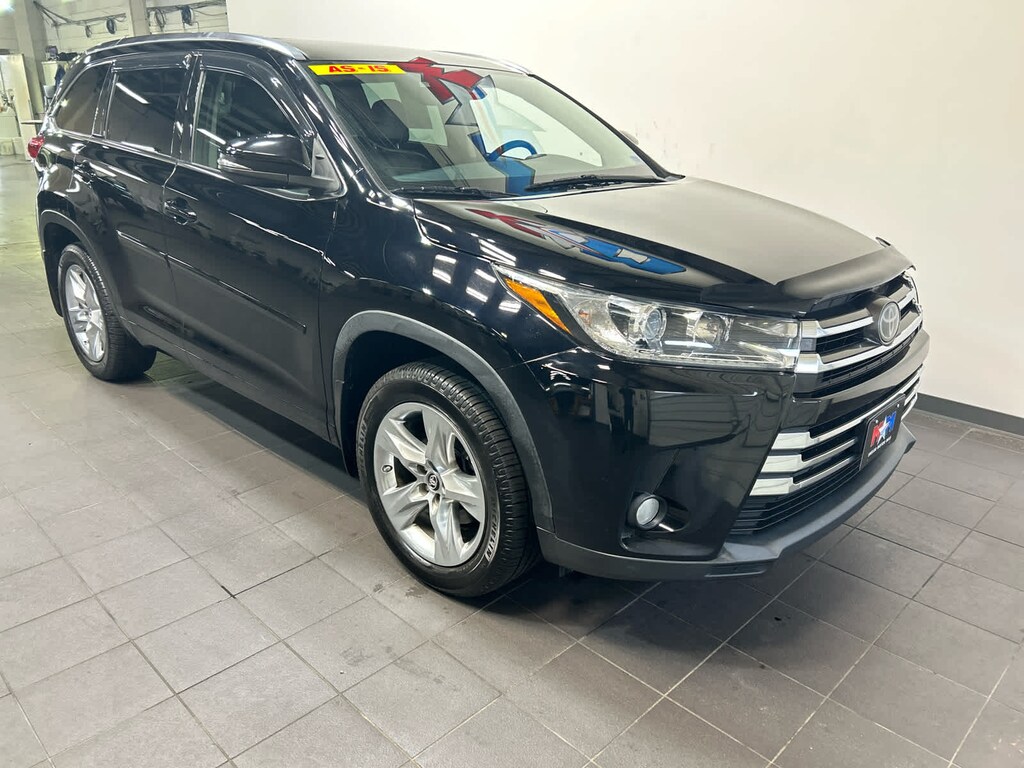Used 2017 Toyota Highlander Limited V6 SUV