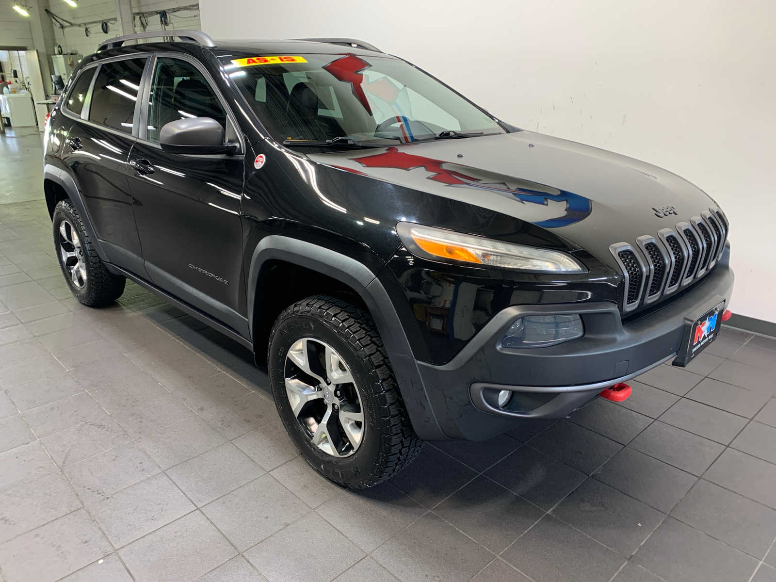 2016 Jeep Cherokee Trailhawk photo 2