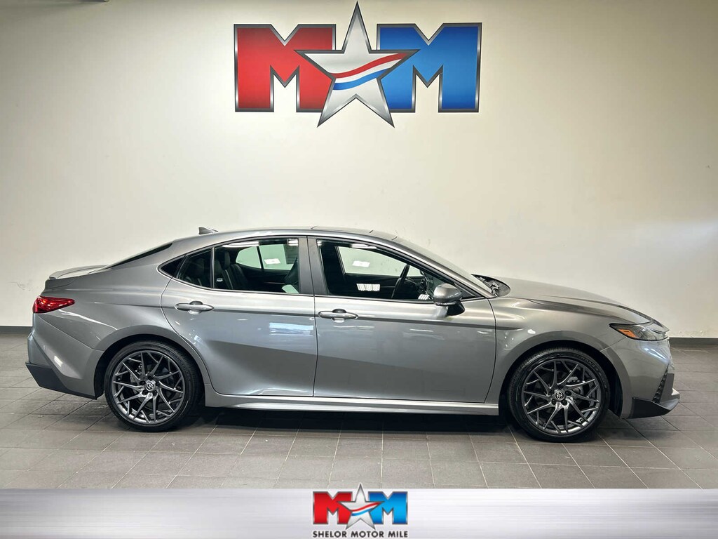 Used 2025 Toyota Camry SE Sedan