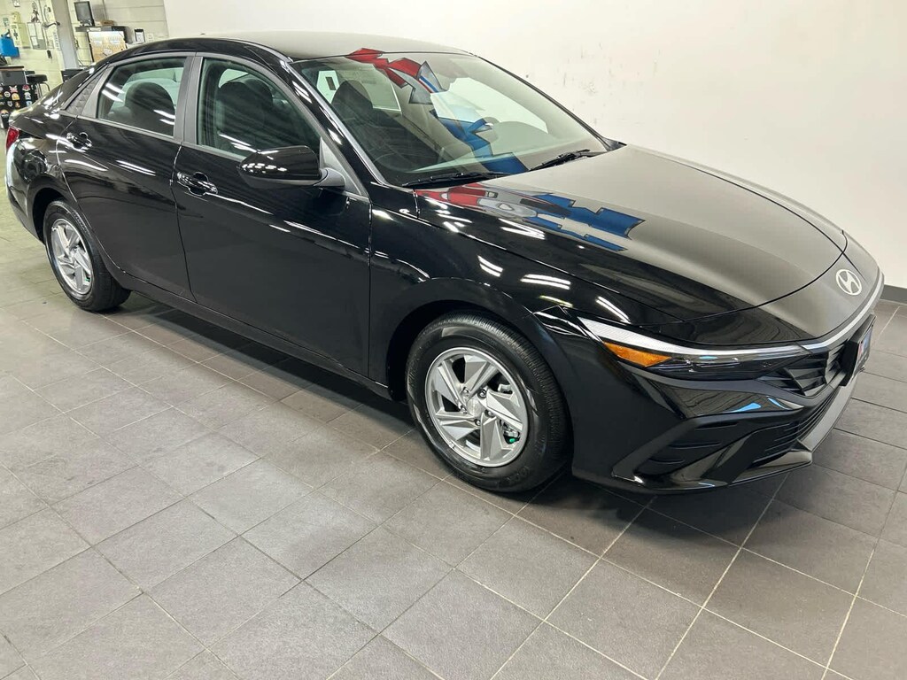 New 2026 Hyundai Elantra SE Sedan