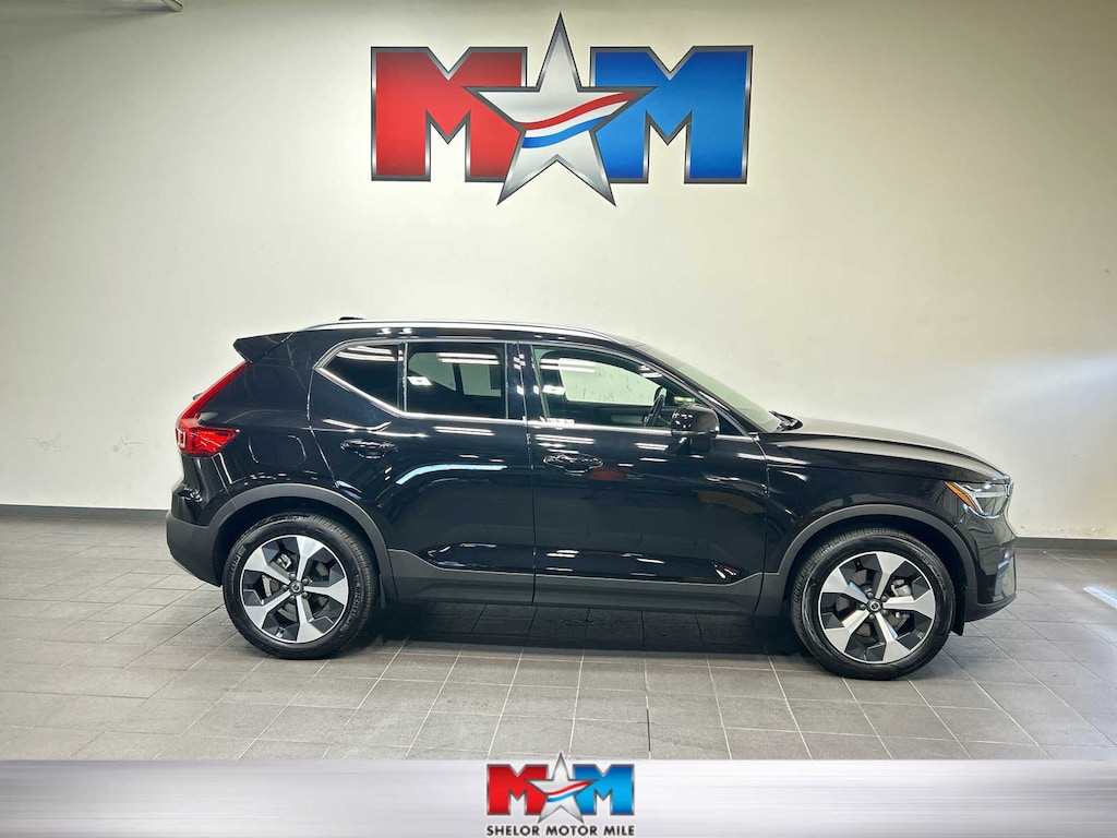 Used 2025 Volvo XC40 B5 Core Bright Theme SUV