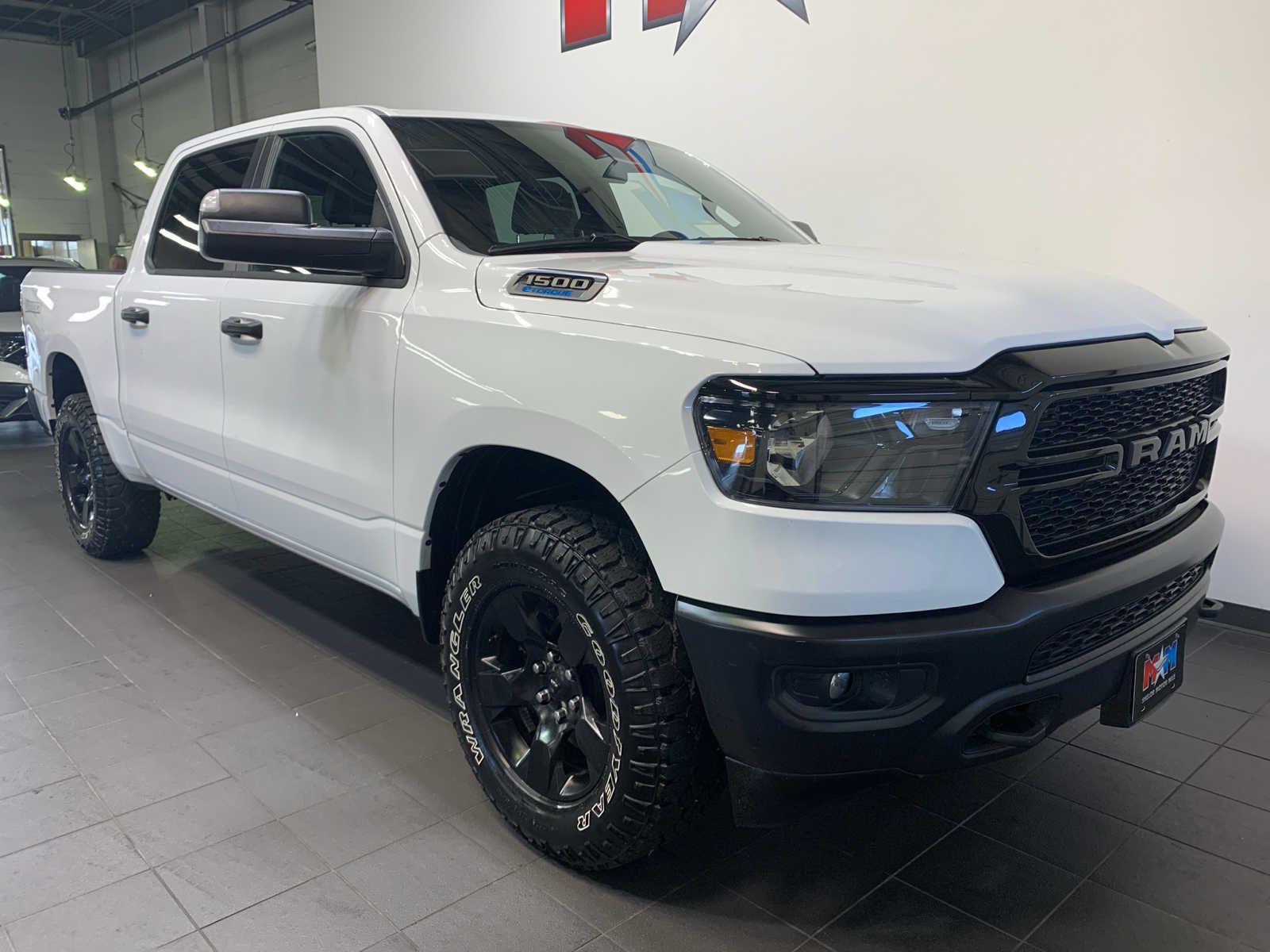 2024 Ram 1500 Tradesman photo 2