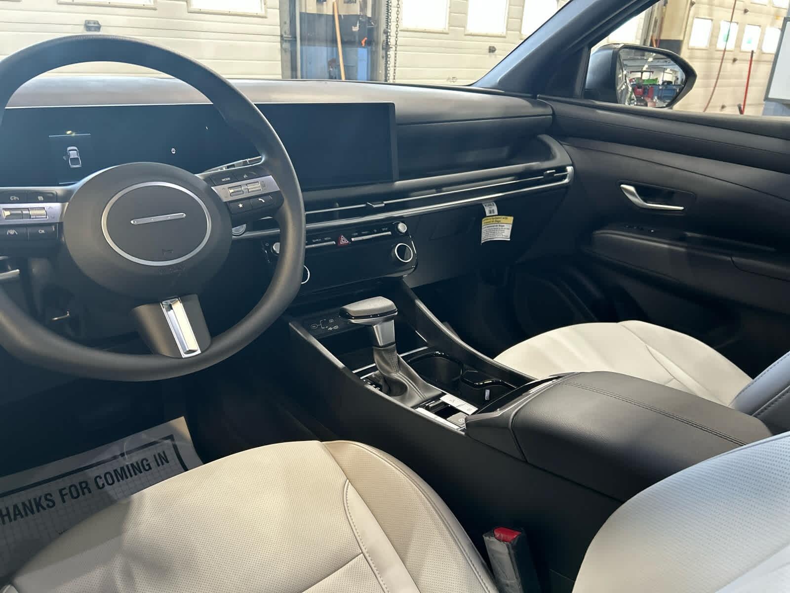 2025 Hyundai Santa Cruz SEL photo 3