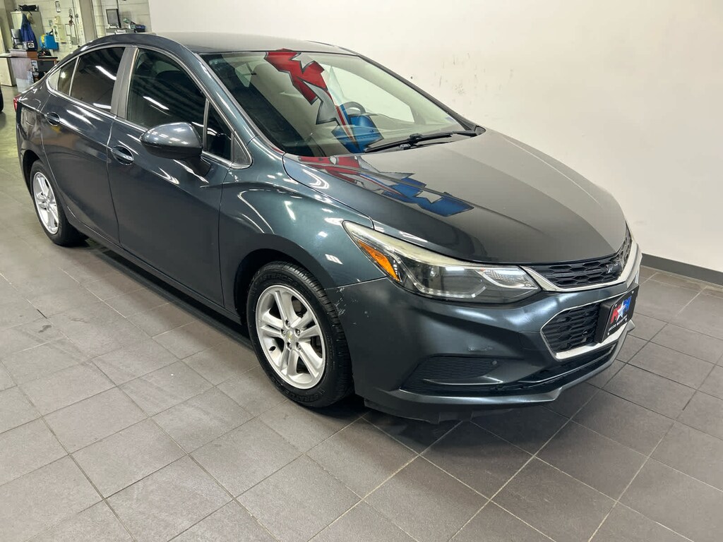 Used 2017 Chevrolet Cruze LT Auto Sedan