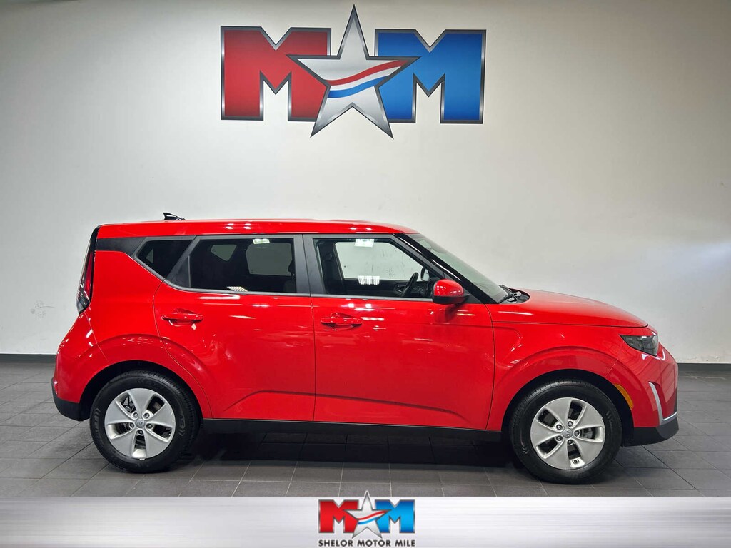 Used 2023 Kia Soul LX Hatchback