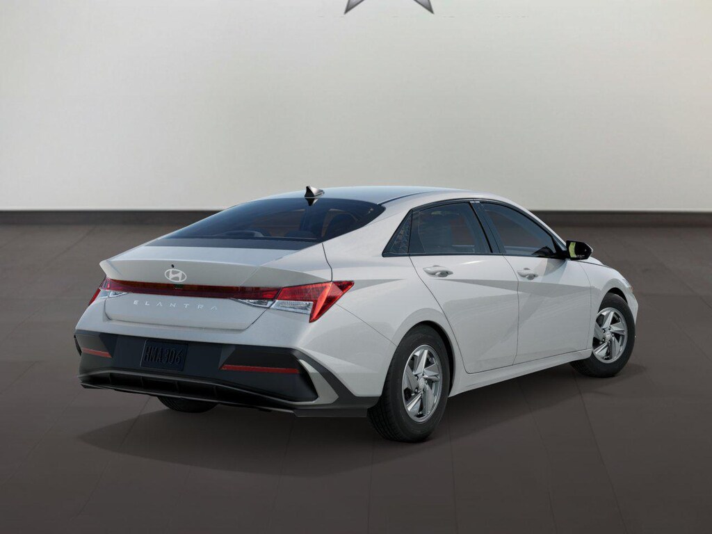 New 2026 Hyundai Elantra SE Sedan