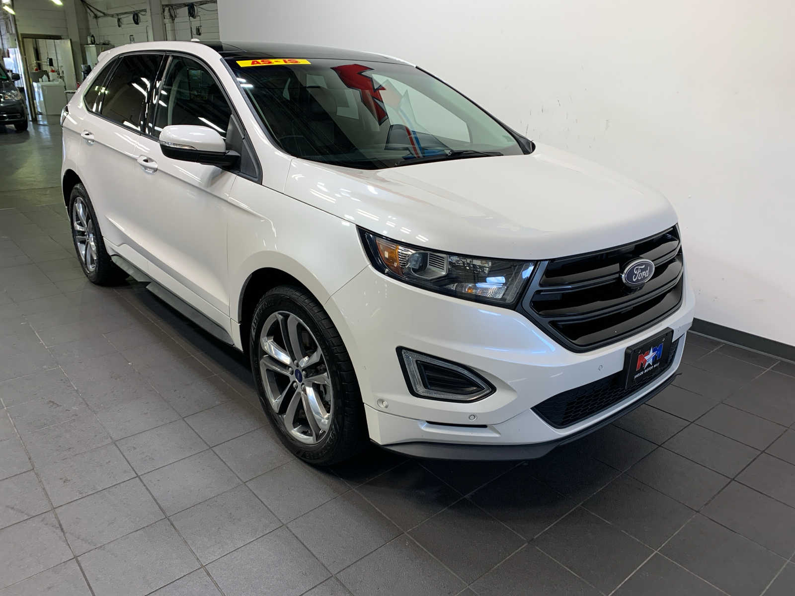 2016 Ford Edge Sport photo 2