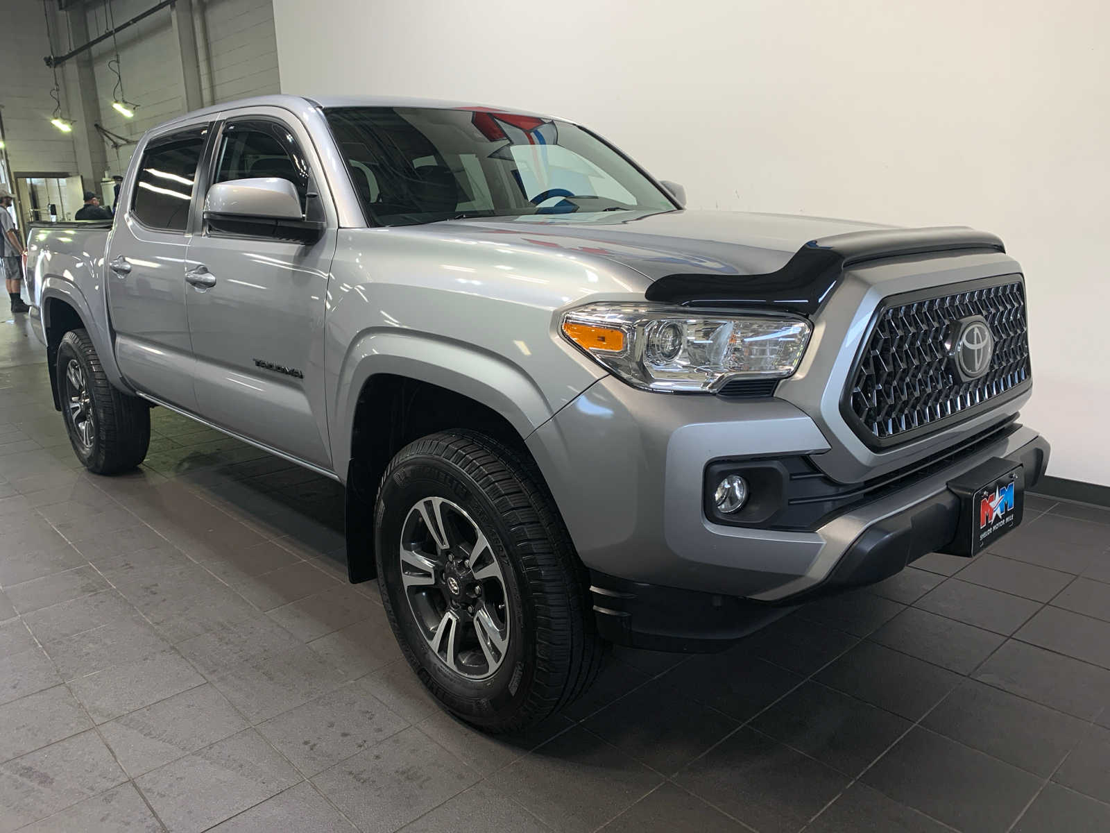 2018 Toyota Tacoma SR V6 photo 2